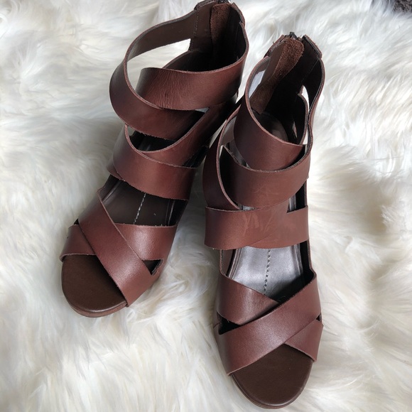 Dolce Vita Shoes - Dolce Vita open toe wedges with zippers.